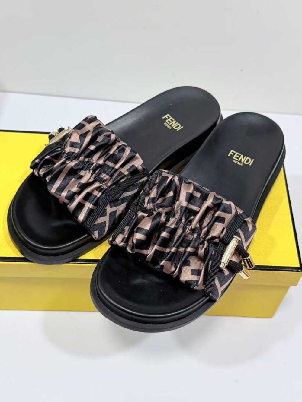 Fendi Women‘s Brown Sandals